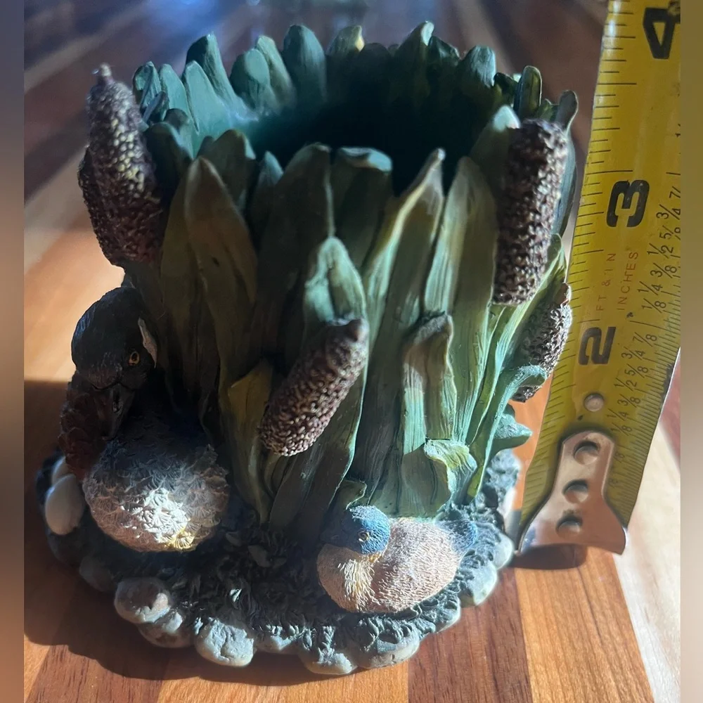 Decorative Bird and Foliage Candle Holder- Nature. Excellent condition.